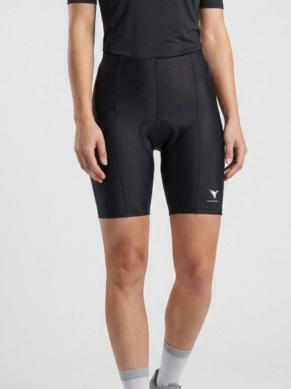 NWT women’s Insport black padded bike cycling sweatwicking shorts size large